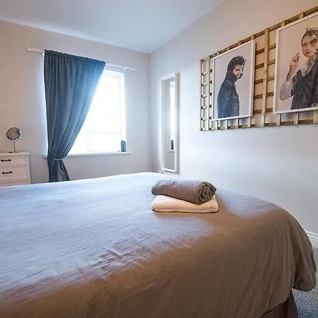 In The Heart Of - Beautiful, Spacious And Modern Two Bedroom Bundoran