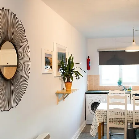 Apartament In The Heart Of - Beautiful, Spacious And Modern Two Bedroom Bundoran
