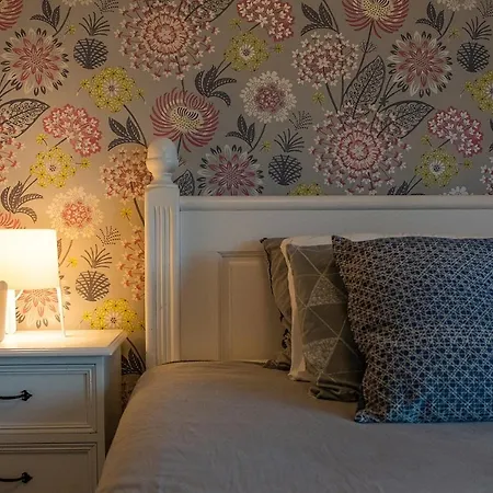 In The Heart Of - Beautiful, Spacious And Modern Two Bedroom Apartament *