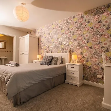 In The Heart Of - Beautiful, Spacious And Modern Two Bedroom Apartament Bundoran